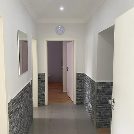 Zentrale 3 Zimmerwohnung Mit Kostenlosem Stellplatz * Heidelberg