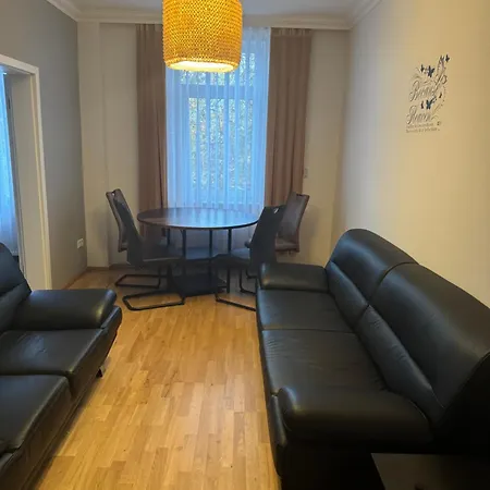 Zentrale 3 Zimmerwohnung Mit Kostenlosem Stellplatz Appartement Heidelberg