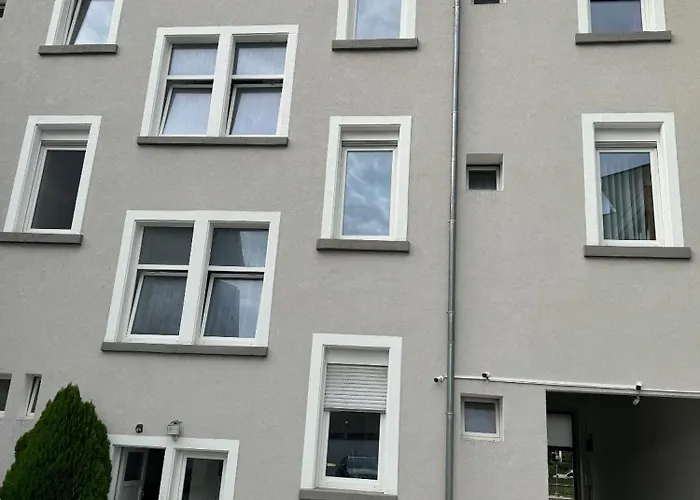 Zentrale 3 Zimmerwohnung Mit Kostenlosem Stellplatz Apartment *